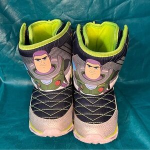 LIGHT UP Disney Buzz Lightyear snow boots size 9T